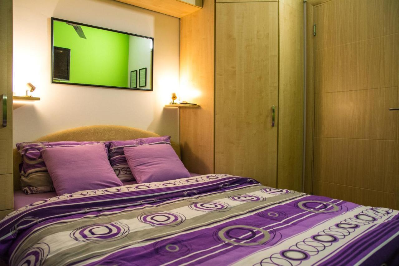 Rooms And Apartments S Belgrade Luaran gambar