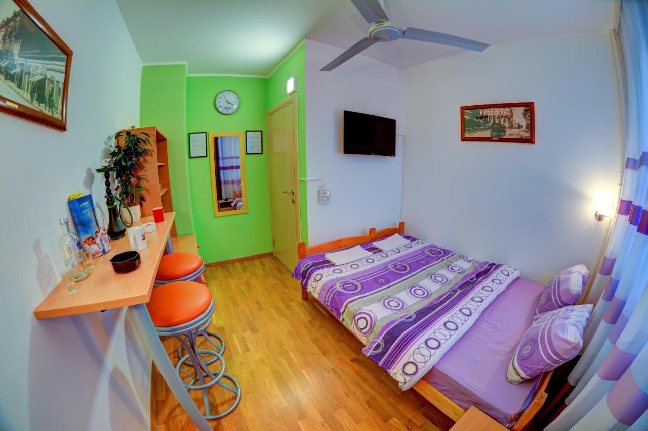 Rooms And Apartments S Belgrade Luaran gambar