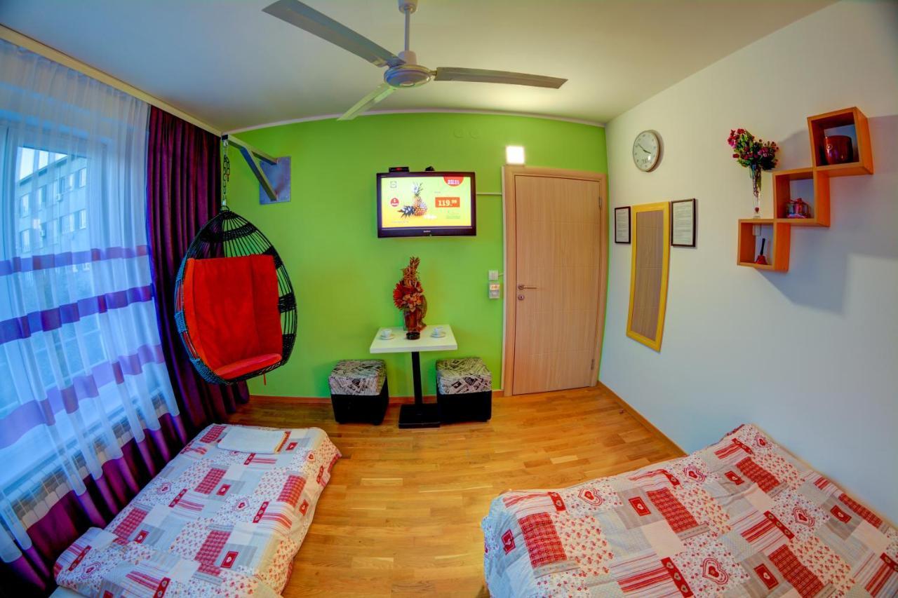 Rooms And Apartments S Belgrade Luaran gambar