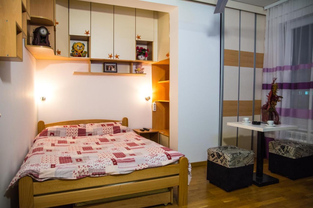 Rooms And Apartments S Belgrade Luaran gambar